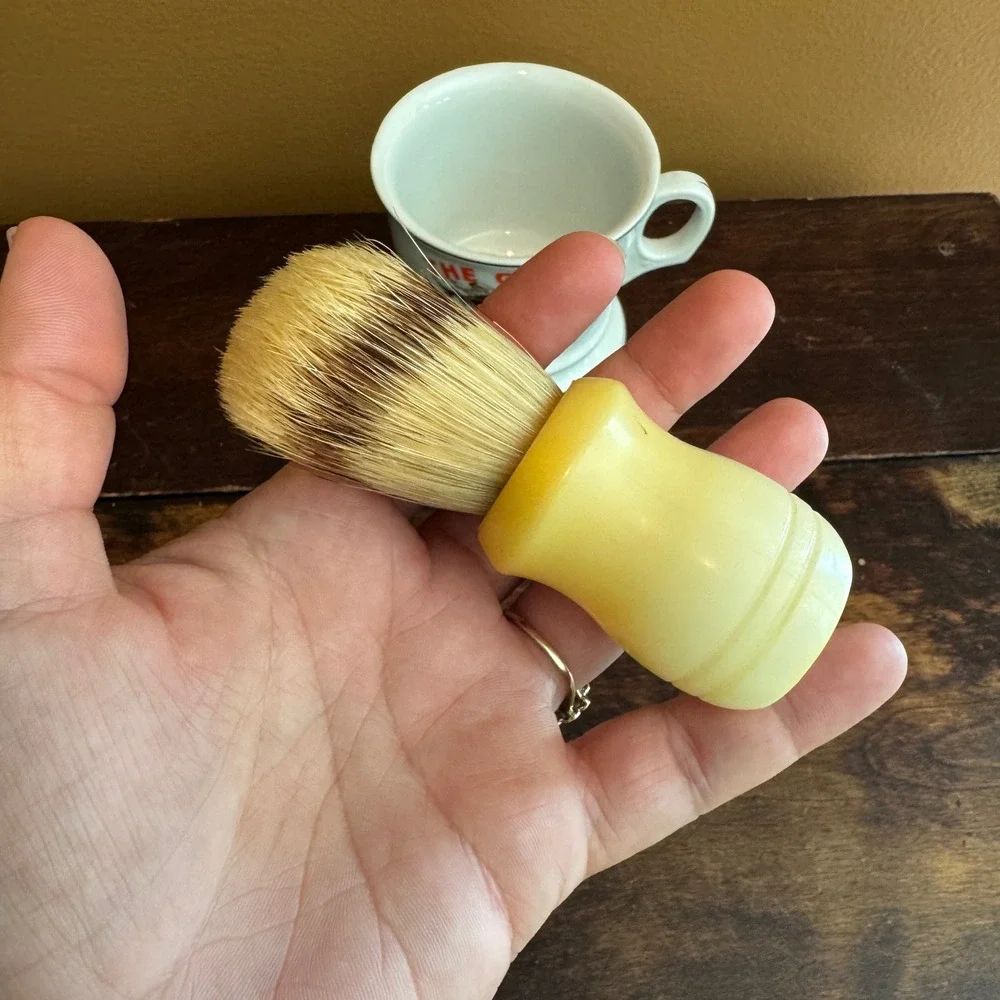Vintage Ode to a Grouch gold accent poem men's vanity shaving cup mug & brush‎